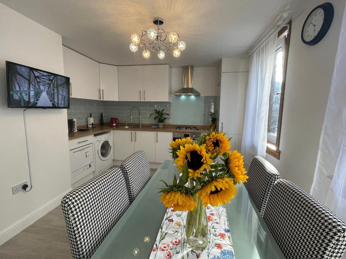 Central Comfy 2 Familyroom Apart 爱丁堡 外观 照片